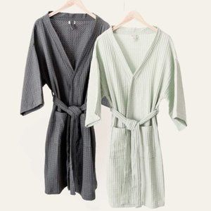 Bathen Waffle Bathrobe in Charcoal Gray - NEW